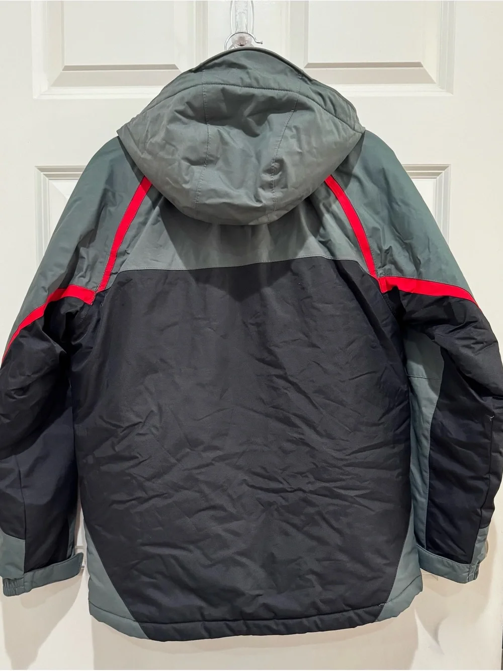 Columbia Boys' Black & Gray Insulated Jacket Red Accents Size 14/16 Omni-Tech